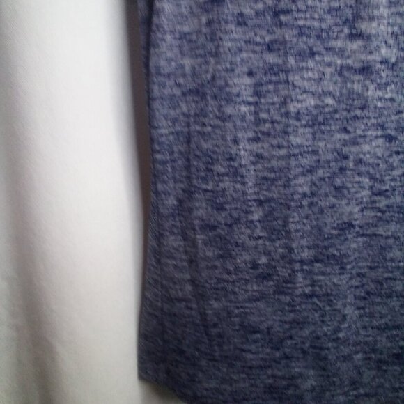 Under Armour Shirt Women S ? V-neck Short Sleeve Active Athletic Blue - Picture 11 of 16